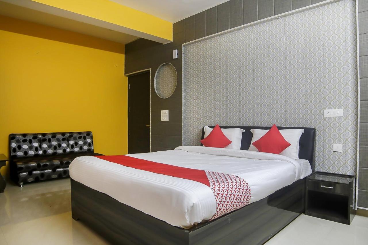 Oyo 30488 Satkar Hotel Pithorāgarh Exterior foto
