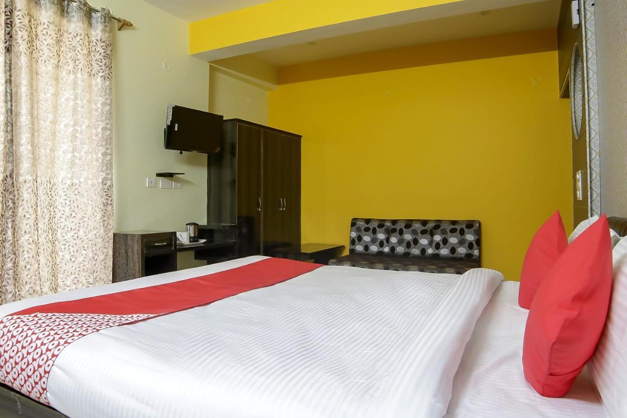 Oyo 30488 Satkar Hotel Pithorāgarh Exterior foto
